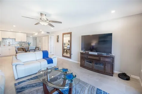 7300 Sun Island Drive S South Pasadena FL 33707
