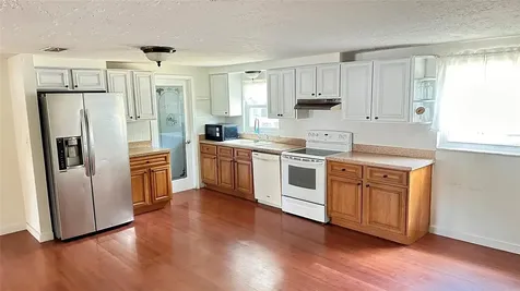 5891 93RD Avenue N Pinellas Park FL 33782