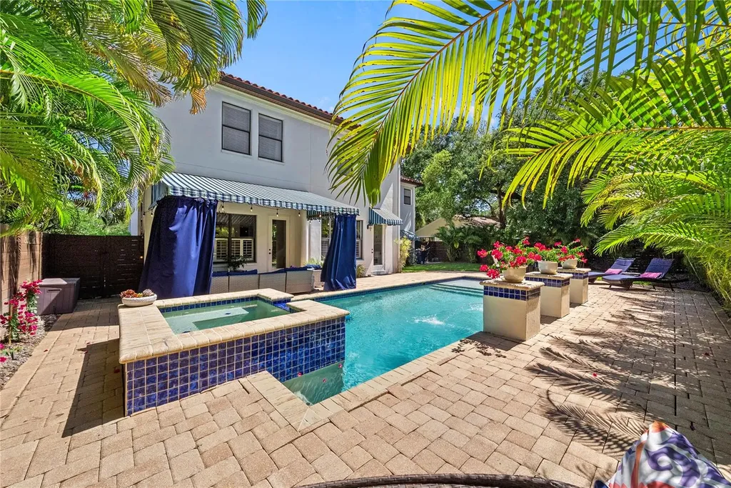 3114 W Bay Villa Avenue Tampa FL 33611