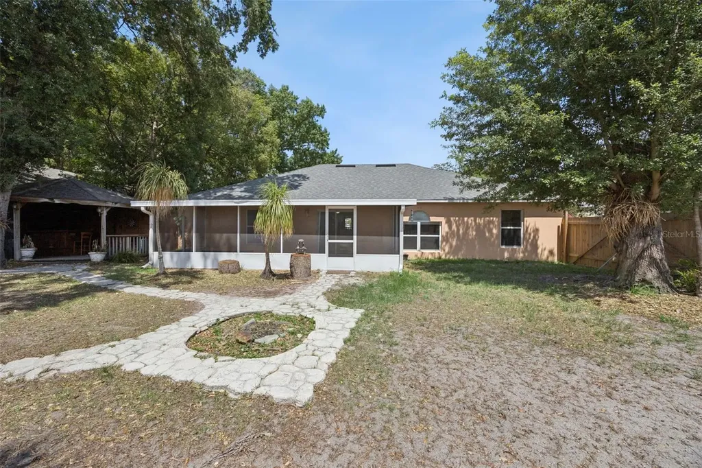 1020 S Laurel Avenue Sanford FL 32771