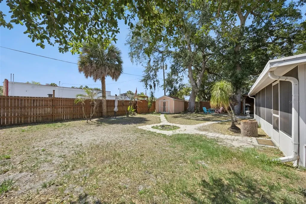 1020 S Laurel Avenue Sanford FL 32771