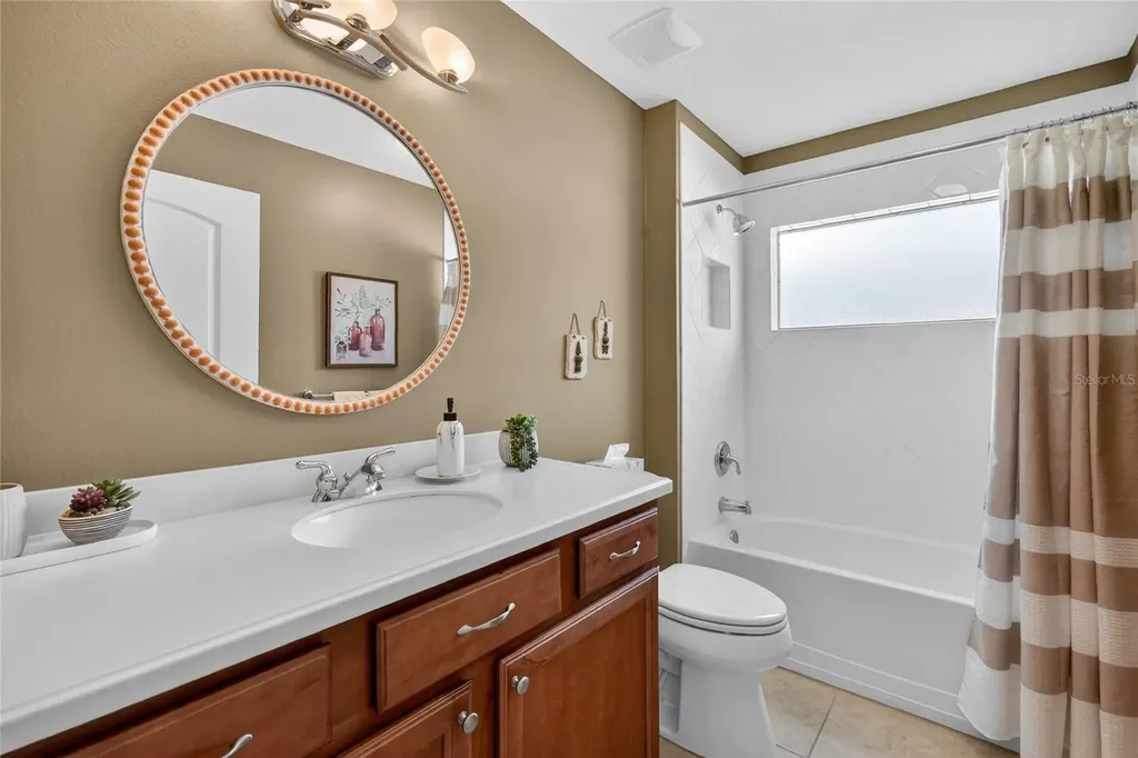 2327 Wakefield Way Mount Dora FL 32757