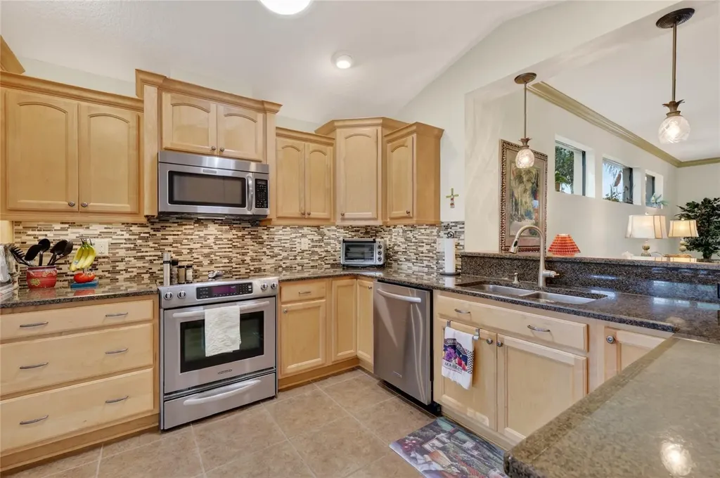 2327 Wakefield Way Mount Dora FL 32757