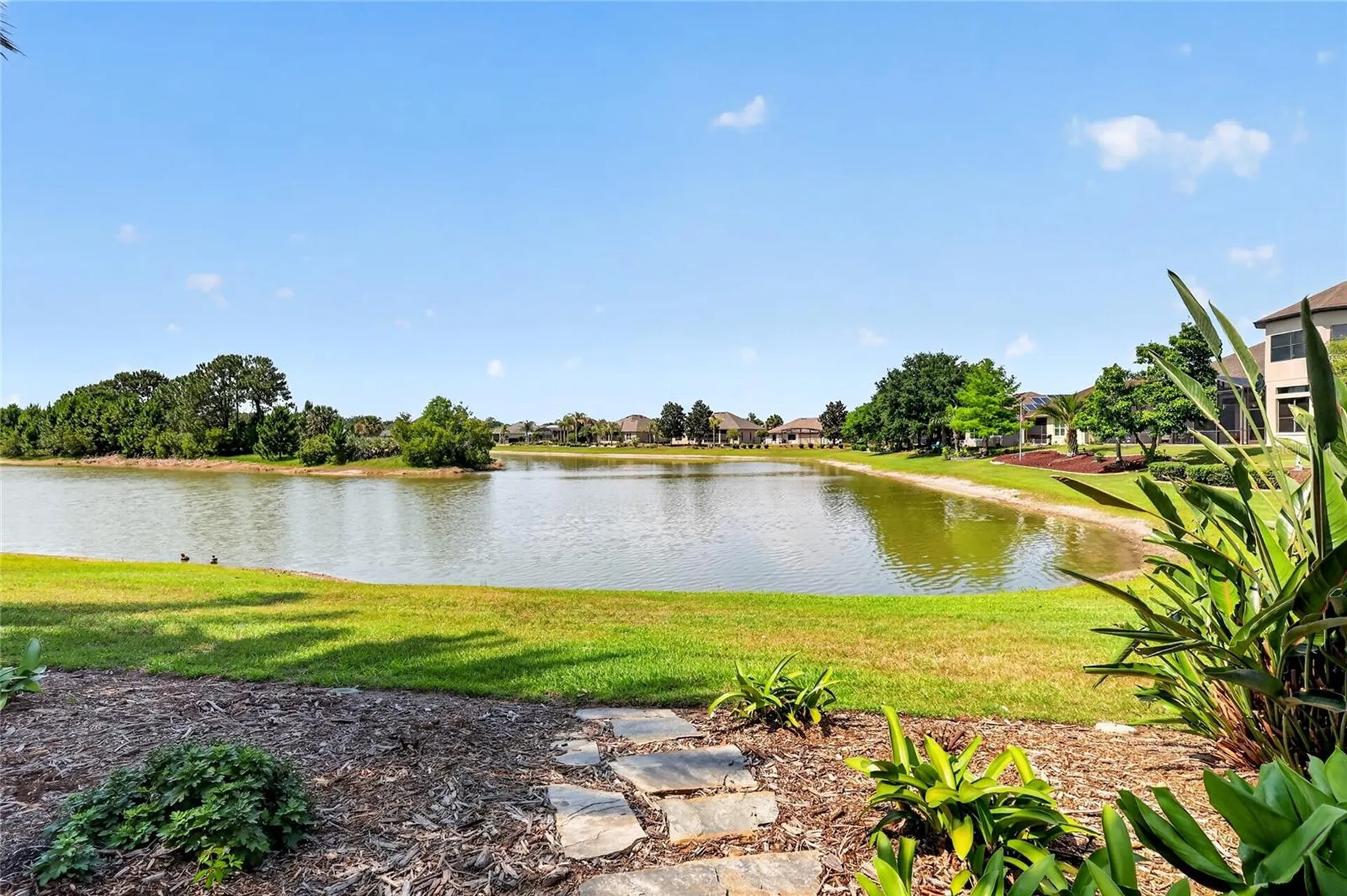 2327 Wakefield Way Mount Dora FL 32757