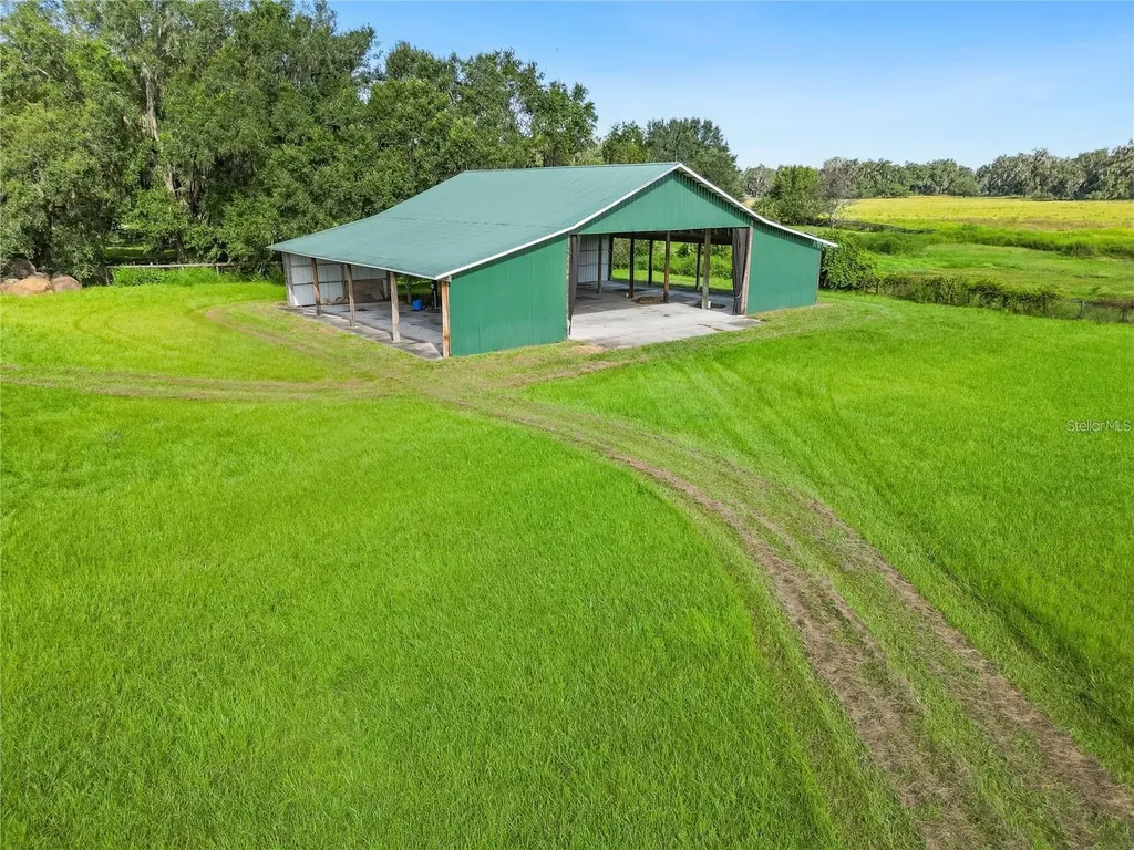 5296 Cr 569 Center Hill FL 33514