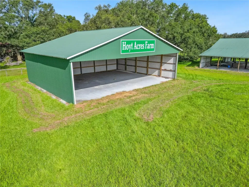 5296 Cr 569 Center Hill FL 33514