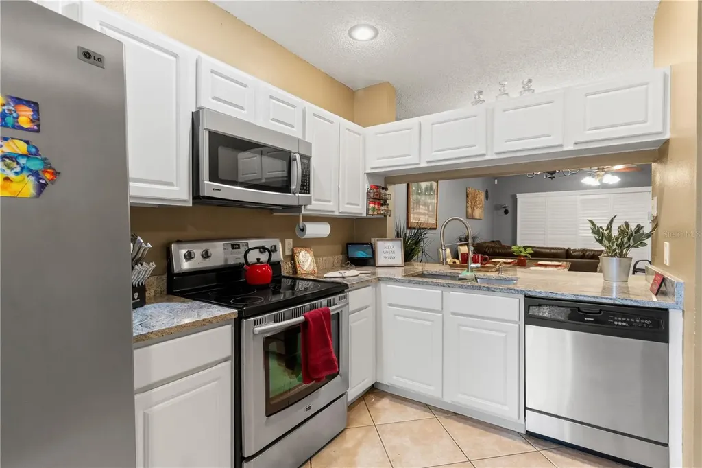 8635 Hunters Key Circle Tampa FL 33647