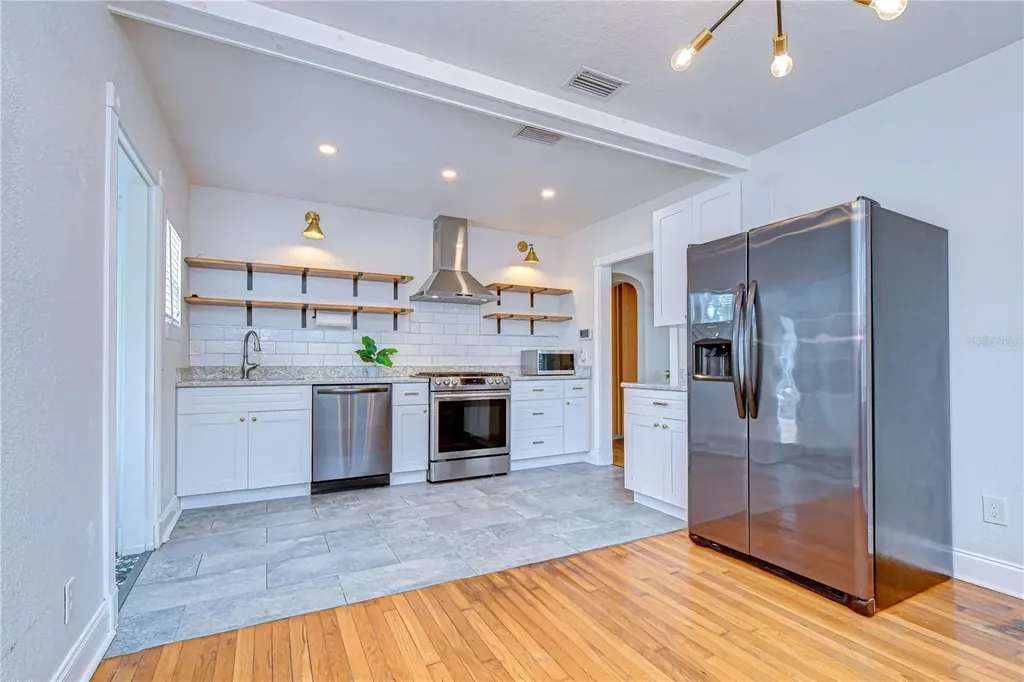 3653 2nd Avenue N St Petersburg FL 33713