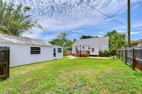 3653 2nd Avenue N St Petersburg FL 33713