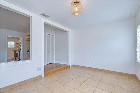 3653 2nd Avenue N St Petersburg FL 33713