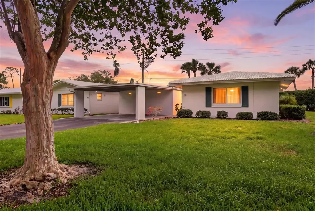 4208 Roxane Boulevard Sarasota FL 34235