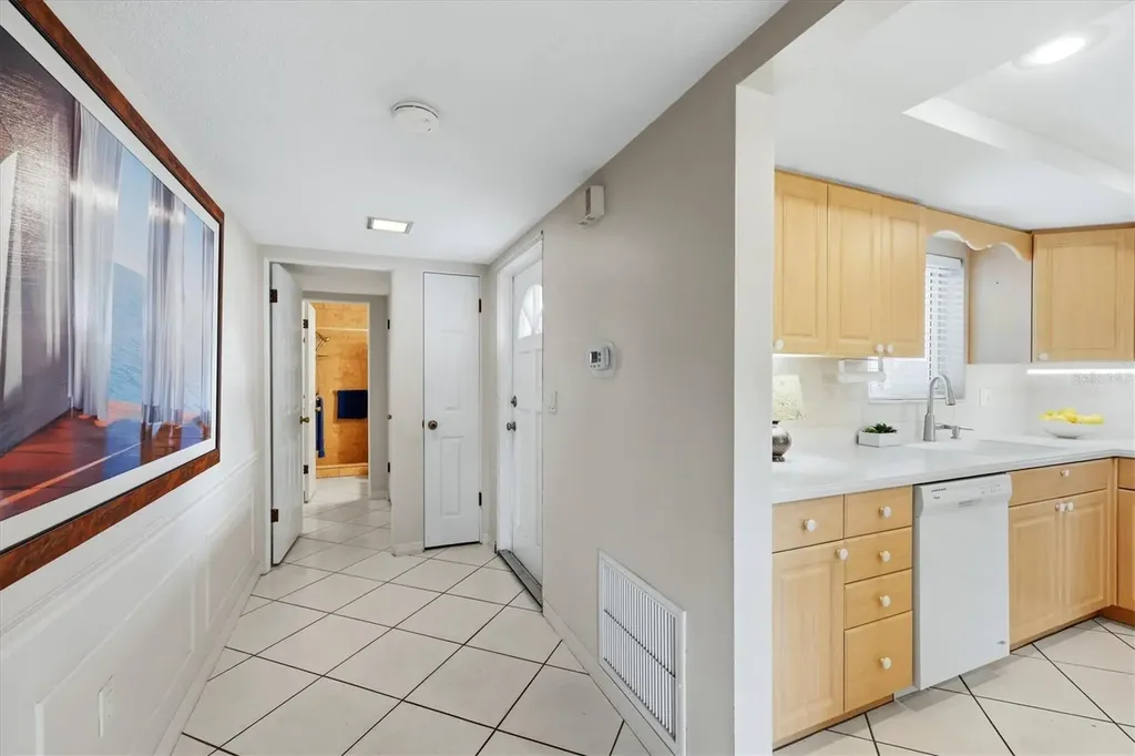 4208 Roxane Boulevard Sarasota FL 34235