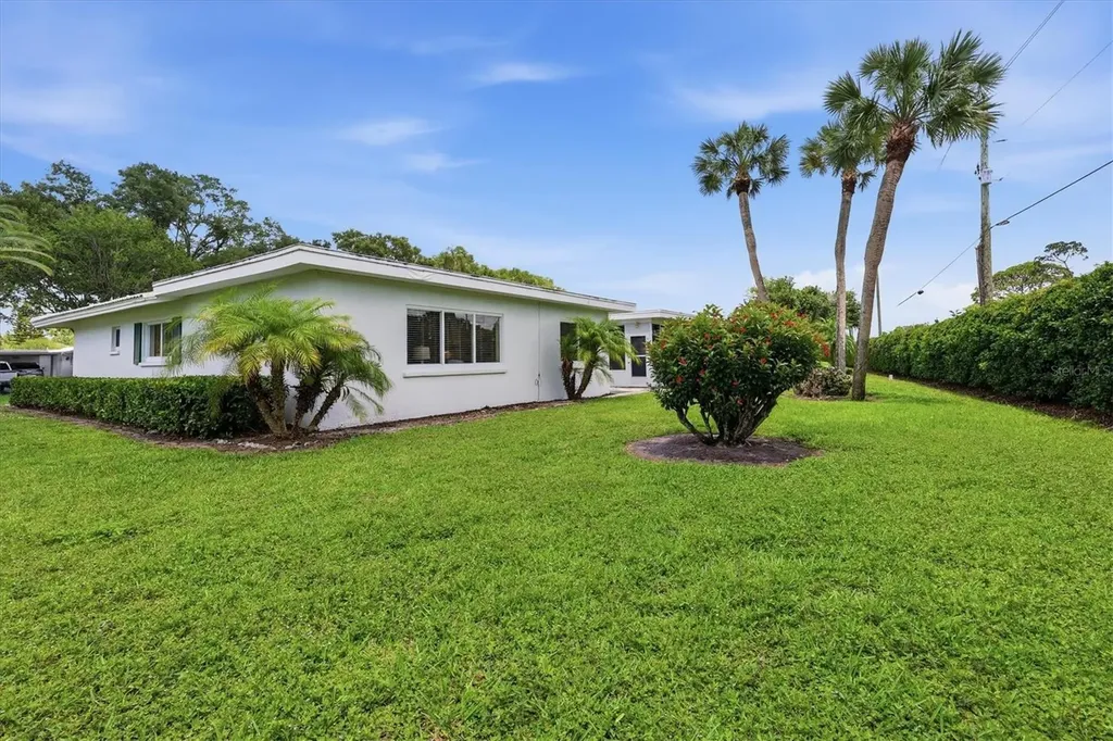 4208 Roxane Boulevard Sarasota FL 34235