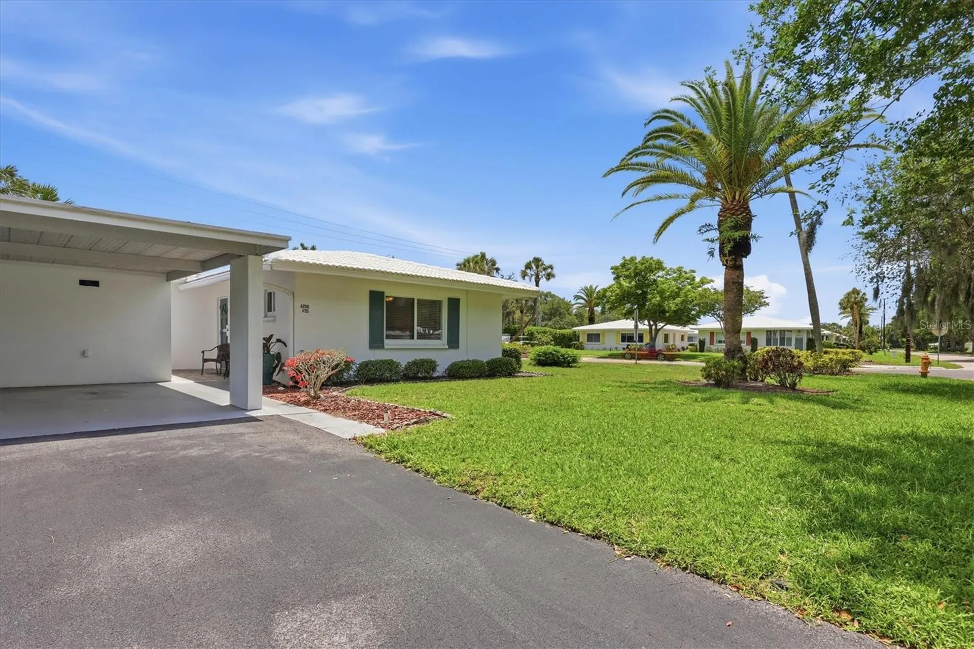 4208 Roxane Boulevard Sarasota FL 34235