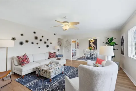 4208 Roxane Boulevard Sarasota FL 34235