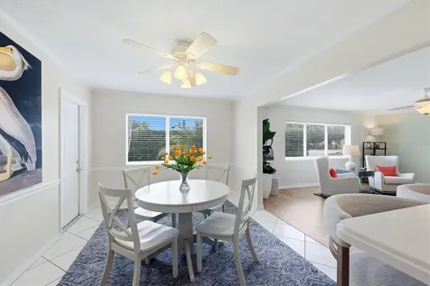 4208 Roxane Boulevard Sarasota FL 34235
