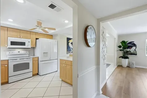 4208 Roxane Boulevard Sarasota FL 34235