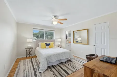 4208 Roxane Boulevard Sarasota FL 34235