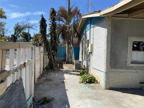 204 Snively Avenue Eloise FL 33880