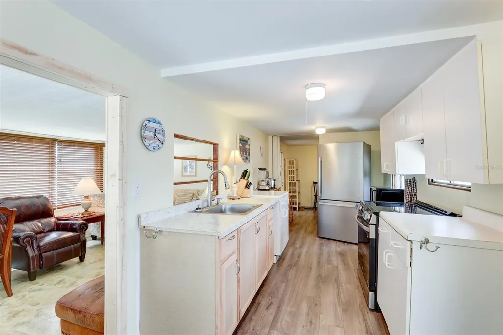604 49th Avenue Drive W Bradenton FL 34207