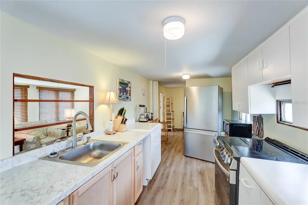 604 49th Avenue Drive W Bradenton FL 34207