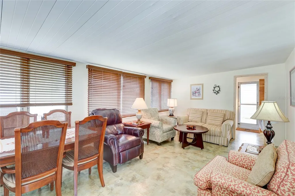 604 49th Avenue Drive W Bradenton FL 34207