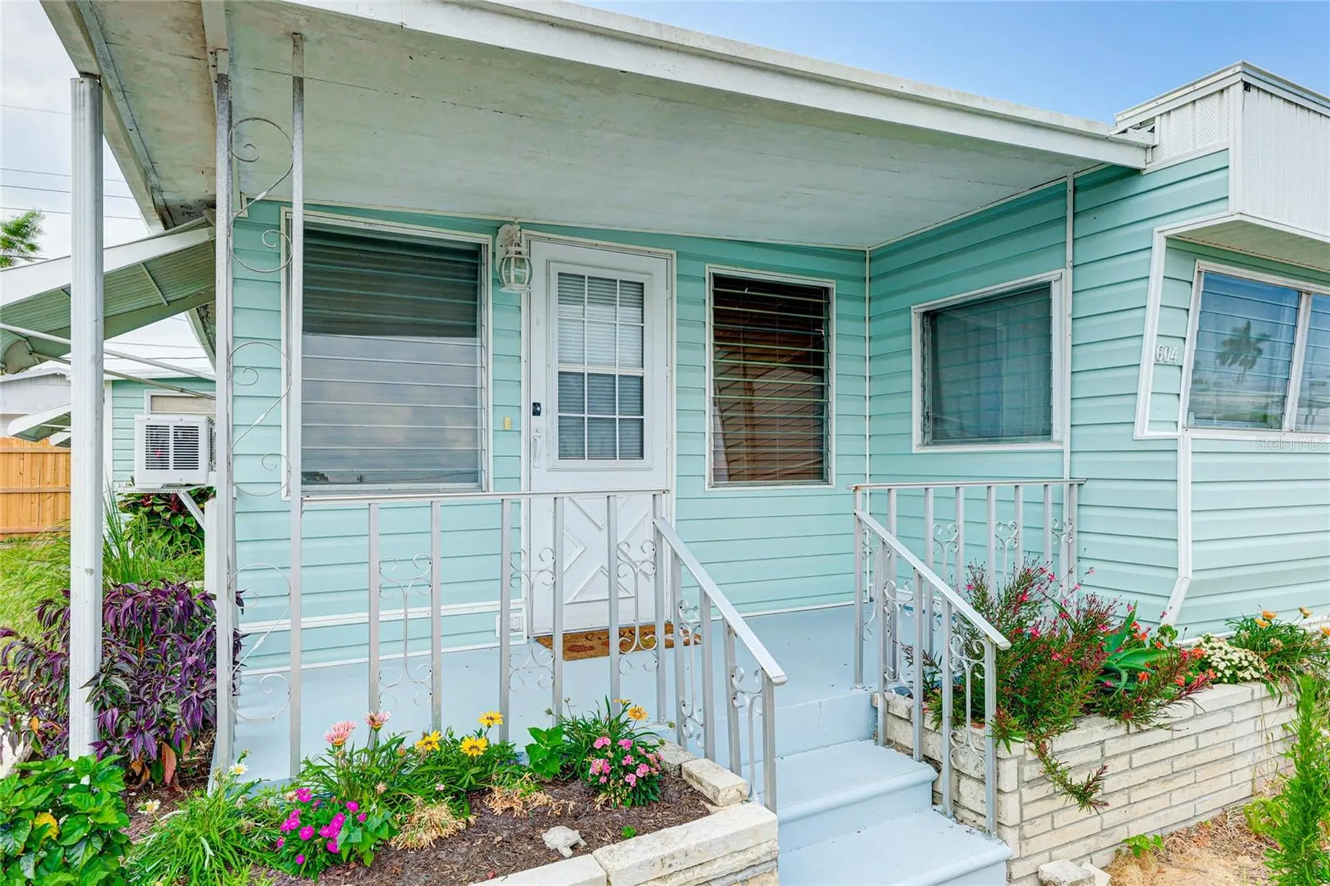 604 49th Avenue Drive W Bradenton FL 34207