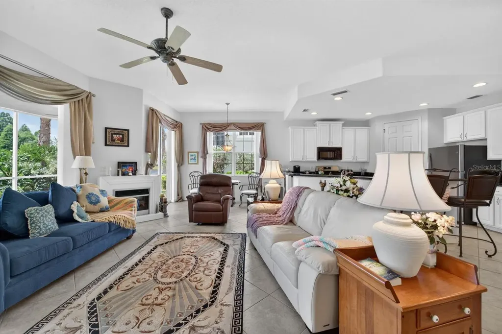 1364 Emerald Dunes Drive Sun City Center FL 33573
