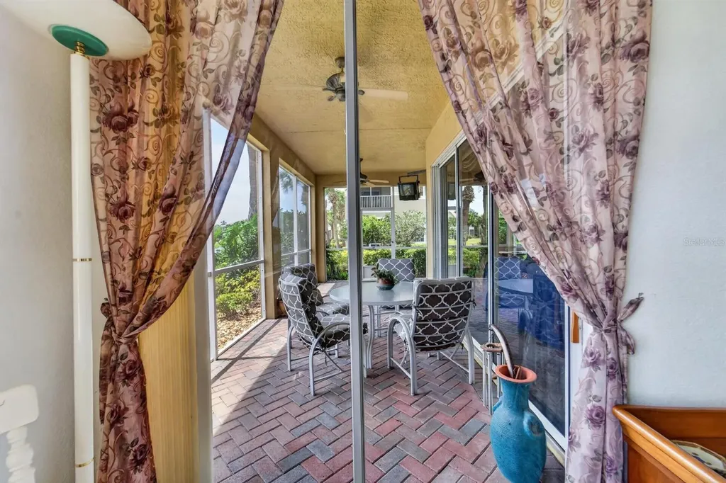 1364 Emerald Dunes Drive Sun City Center FL 33573