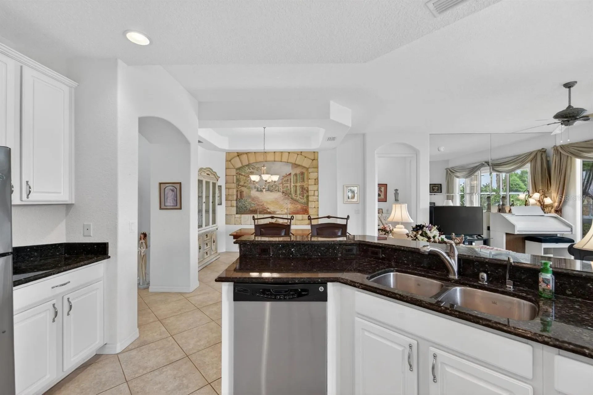 1364 Emerald Dunes Drive Sun City Center FL 33573