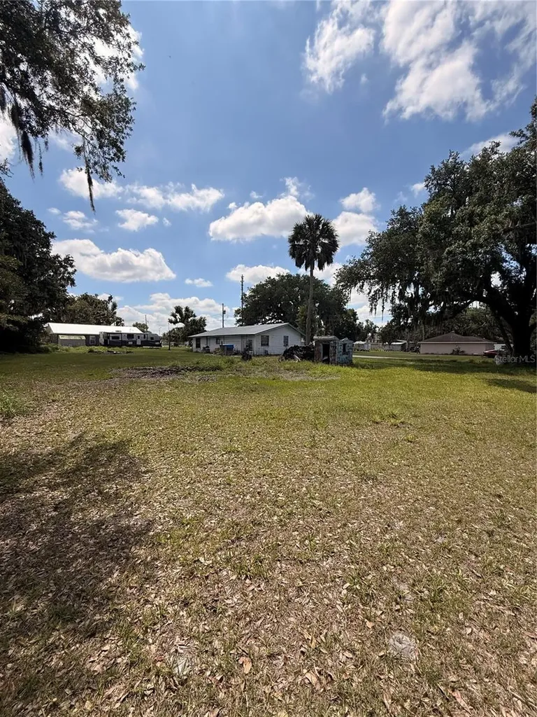 222 4th Street W Zolfo Springs FL 33890