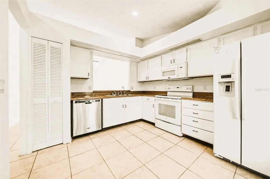 14657 Laguna Beach Circle Orlando FL 32824