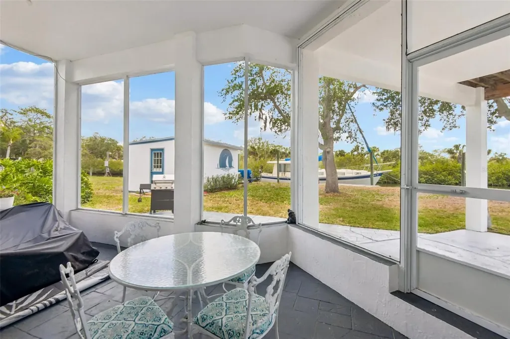 8212 Hayward Lane Port Richey FL 34668