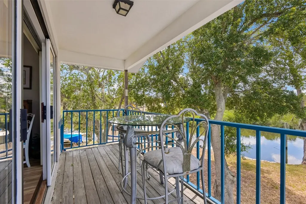 8212 Hayward Lane Port Richey FL 34668