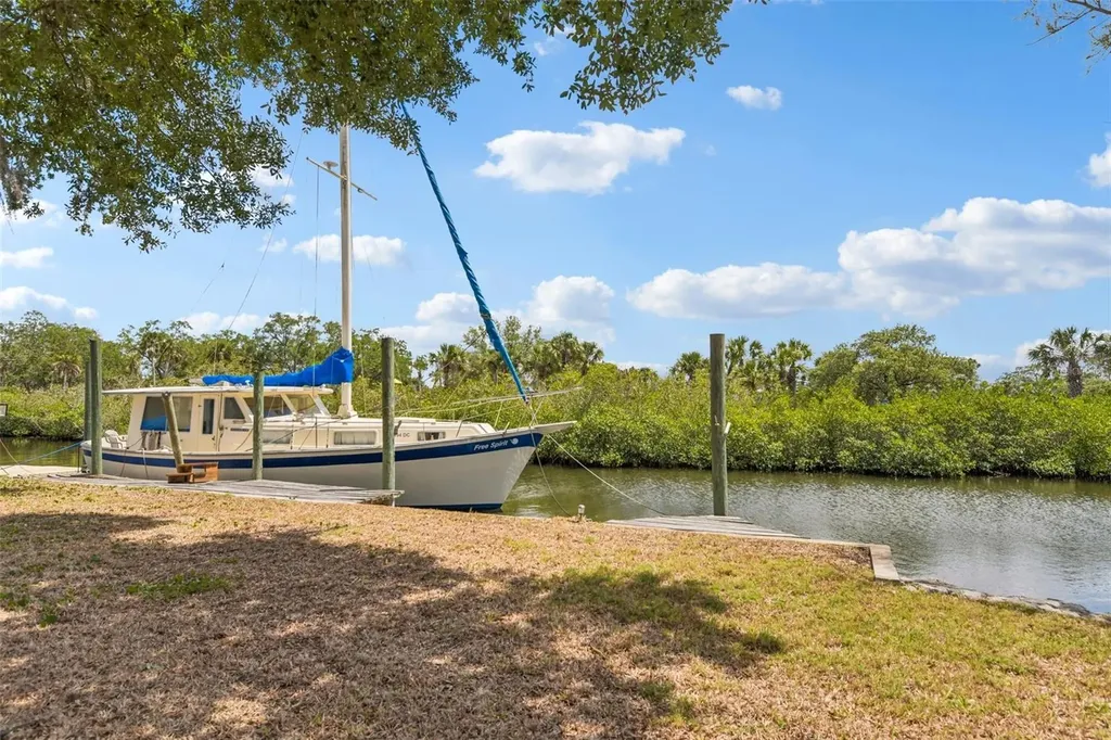 8212 Hayward Lane Port Richey FL 34668
