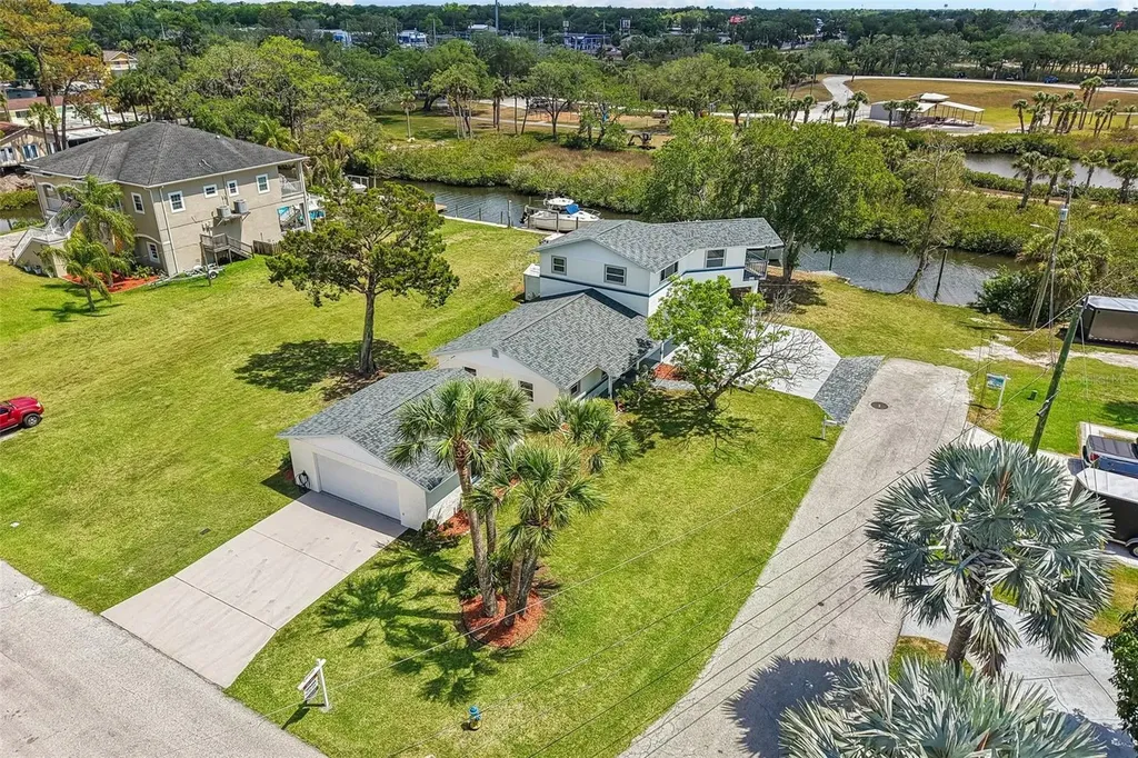 8212 Hayward Lane Port Richey FL 34668
