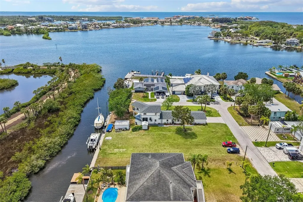 8212 Hayward Lane Port Richey FL 34668