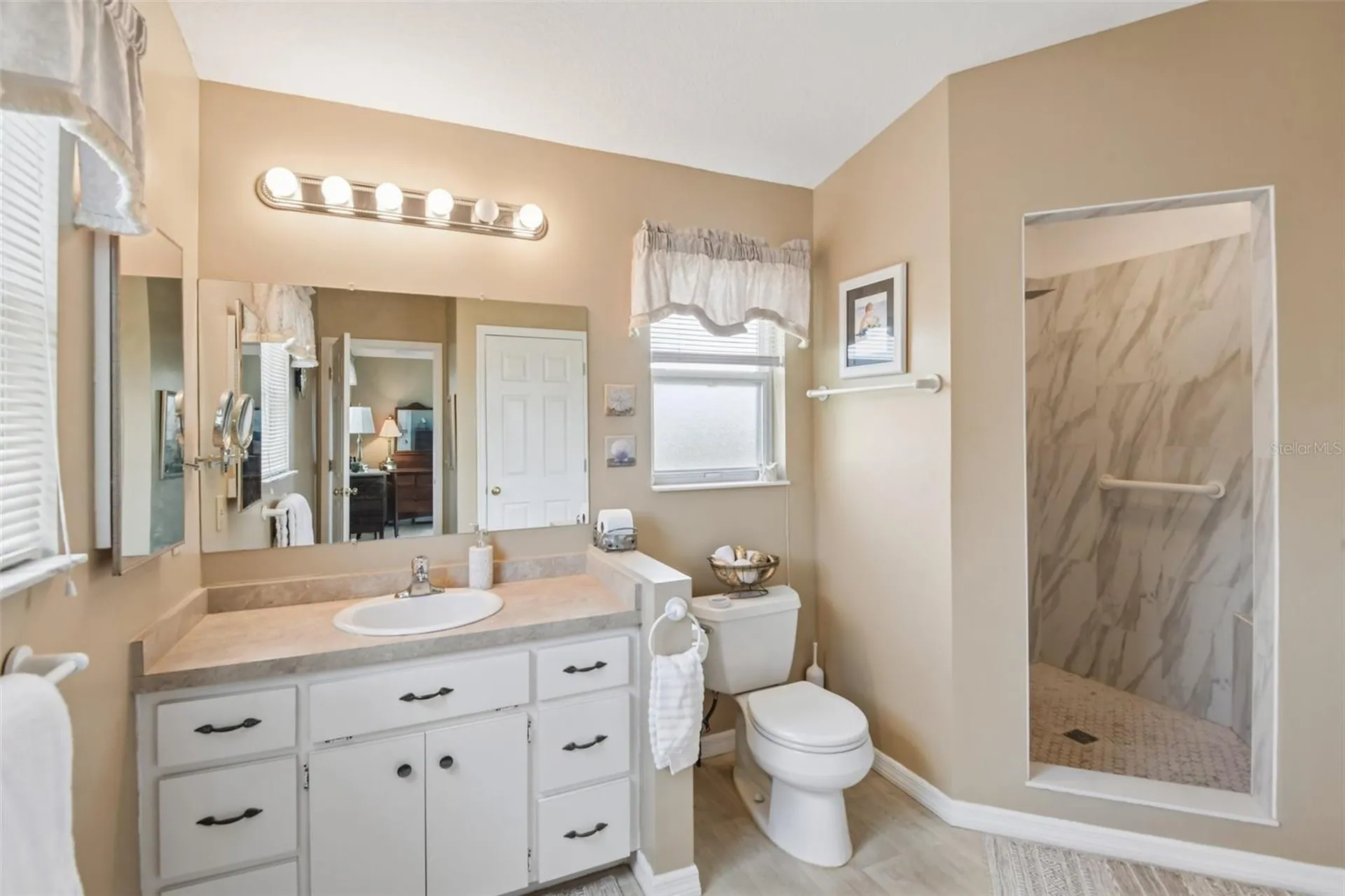 8212 Hayward Lane Port Richey FL 34668