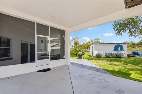 8212 Hayward Lane Port Richey FL 34668