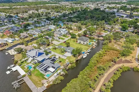 8212 Hayward Lane Port Richey FL 34668