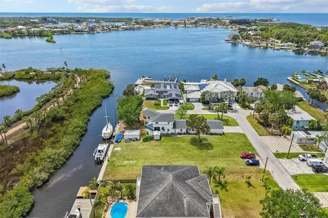 8212 Hayward Lane Port Richey FL 34668