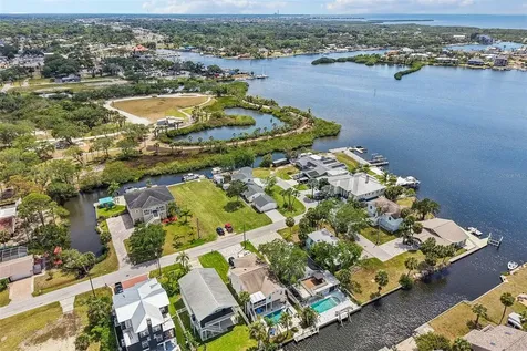 8212 Hayward Lane Port Richey FL 34668