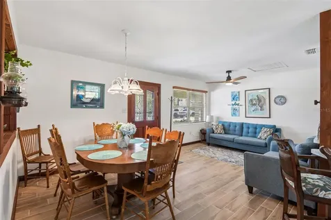 8212 Hayward Lane Port Richey FL 34668