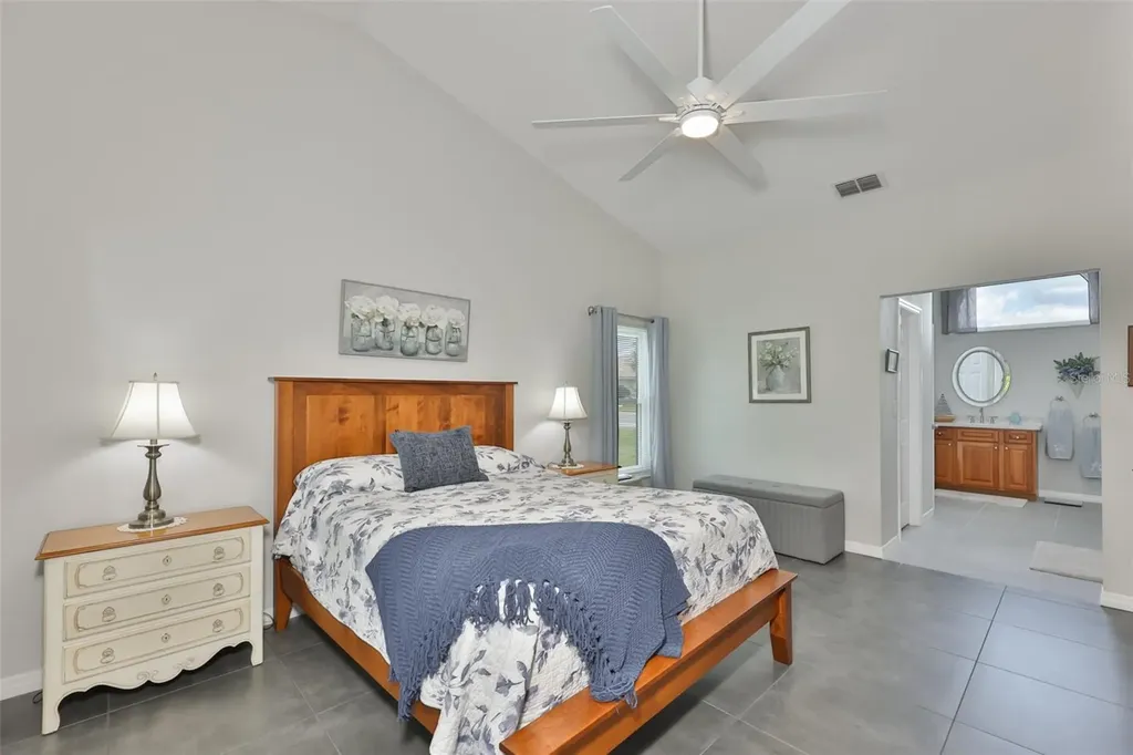 2109 New Bedford Drive Sun City Center FL 33573