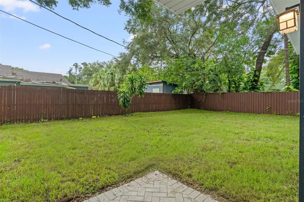 1715 N Alexander Road Tampa FL 33603