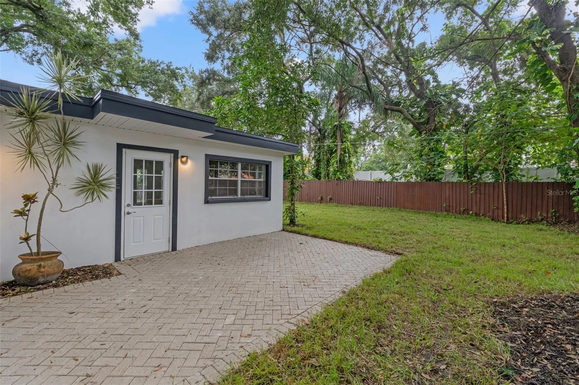 1715 N Alexander Road Tampa FL 33603