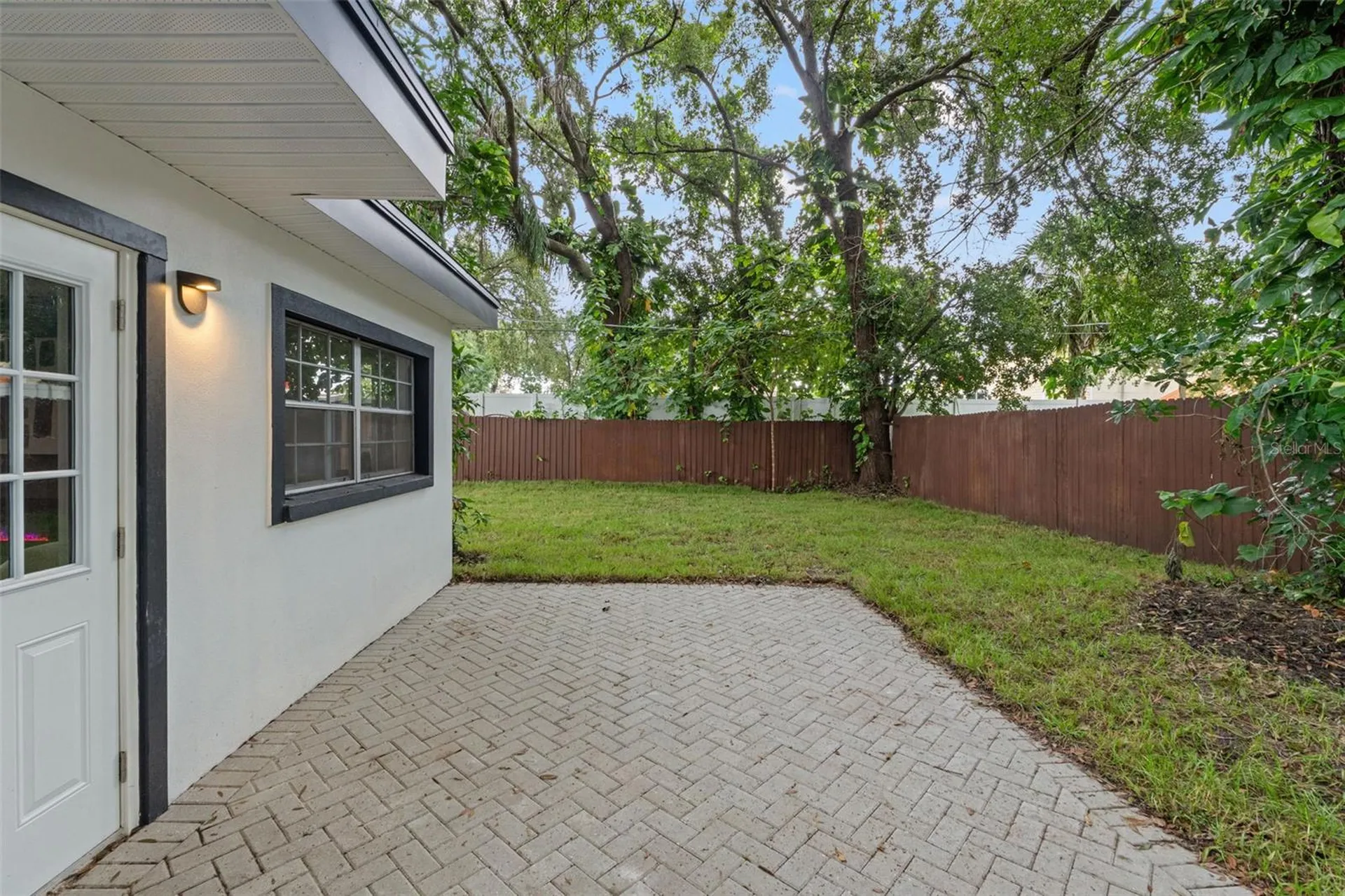 1715 N Alexander Road Tampa FL 33603