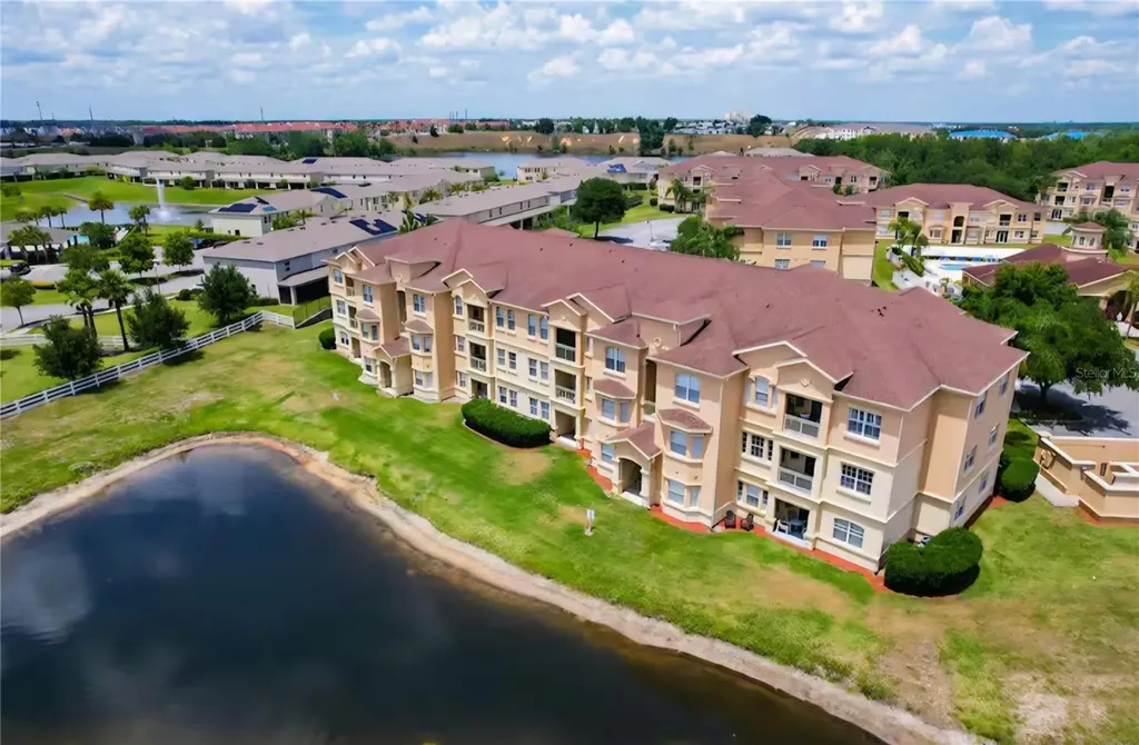 818 Terrace Ridge Circle Davenport FL 33896
