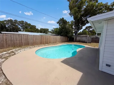 15525 Bedford Circle E Clearwater FL 33764