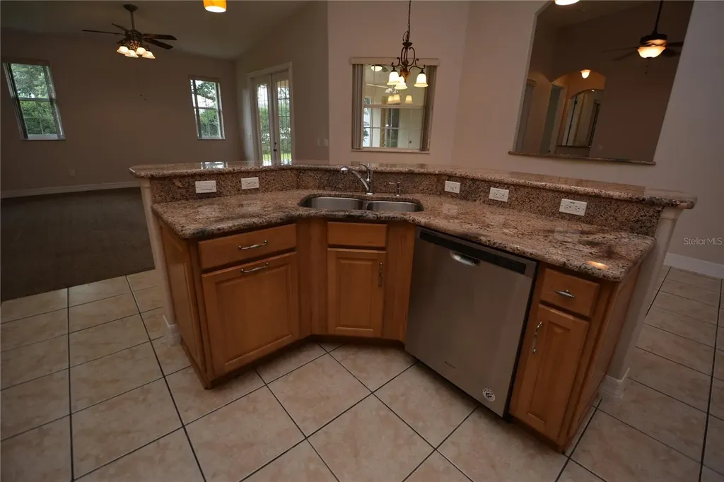 8 Fernon Lane Palm Coast FL 32137